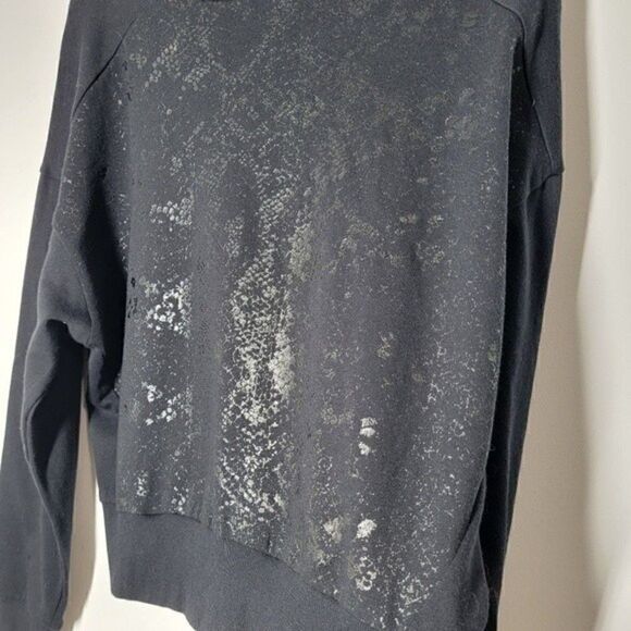 𝅺NWOT Socialite Black Hoodie Sweatshirt Snake Print Pullover Long Sleeve Soft S - Picture 5 of 10